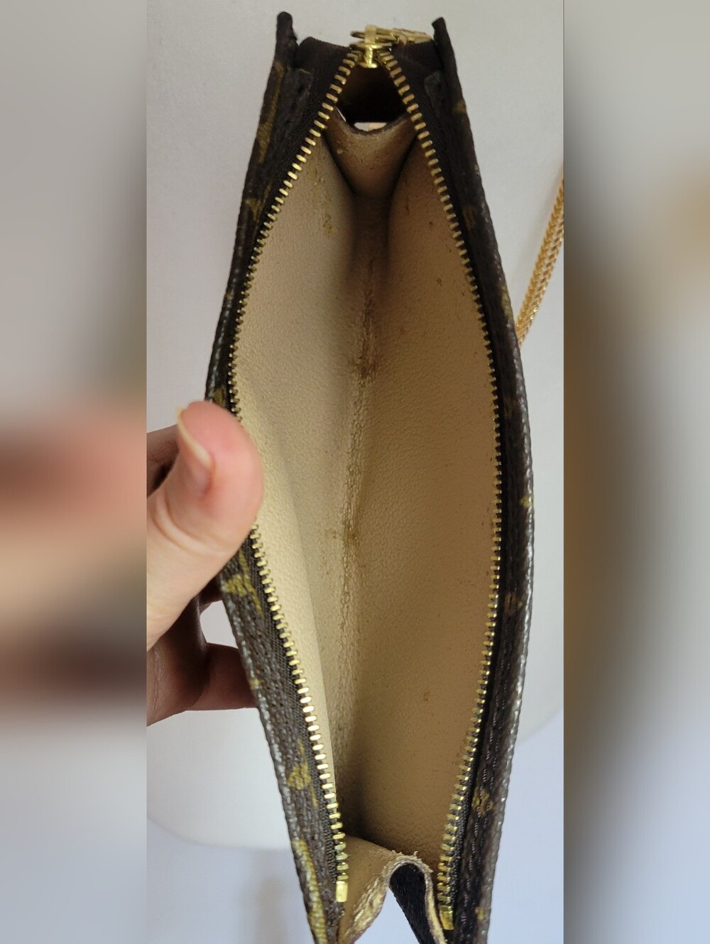 100% Authentic Louis Vuitton Pouch ,serial number :SD0998 - Picture 8 of 11